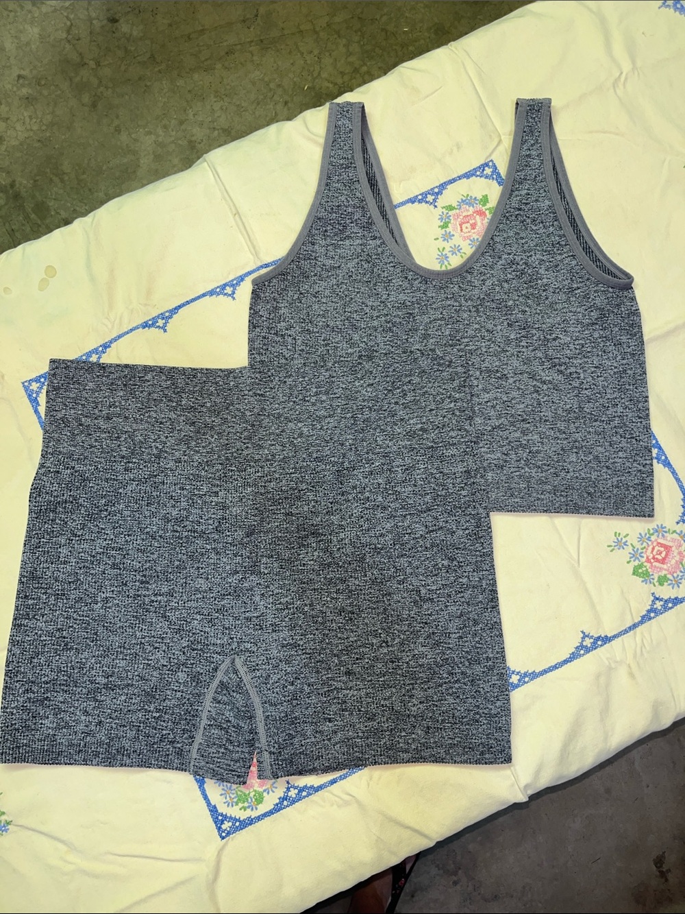 Colsie Gray Marled Ribbed Tank & Shorts Set